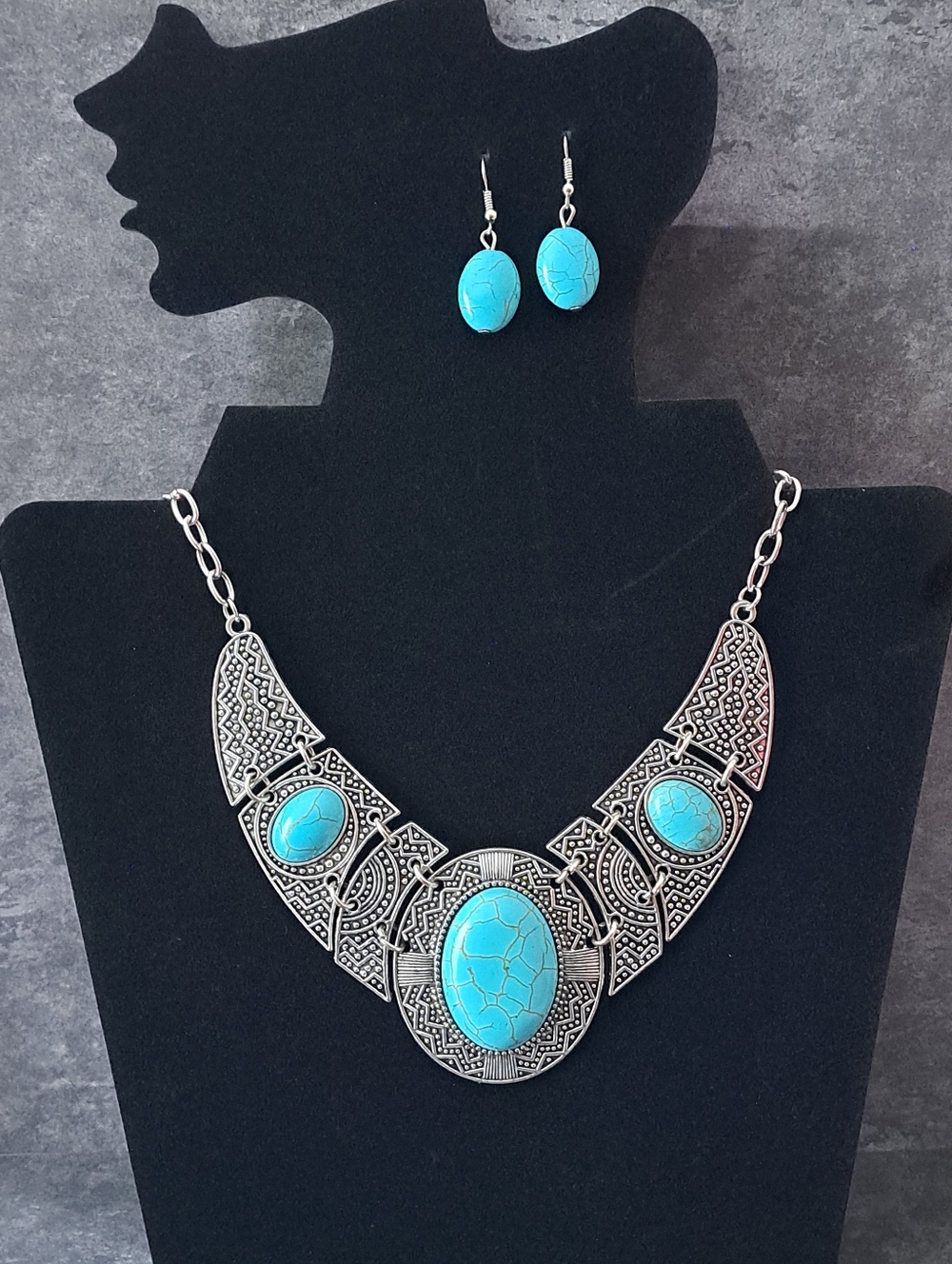 Paparazzi Mojave Mogul Turquoise Statement Necklace & Earring Set
